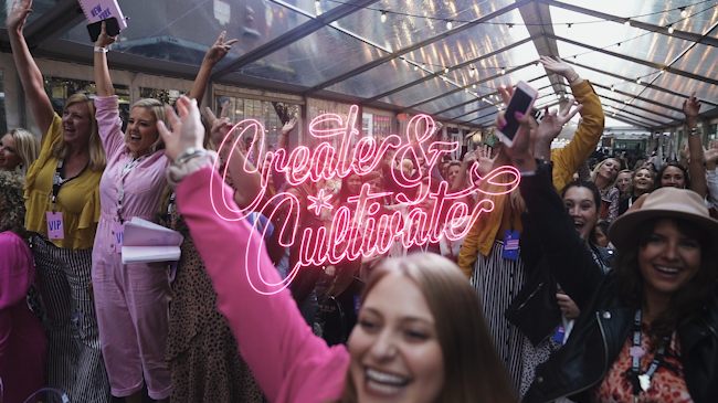 A crowd goes wild at Create & Cultivate for a keynote speaker