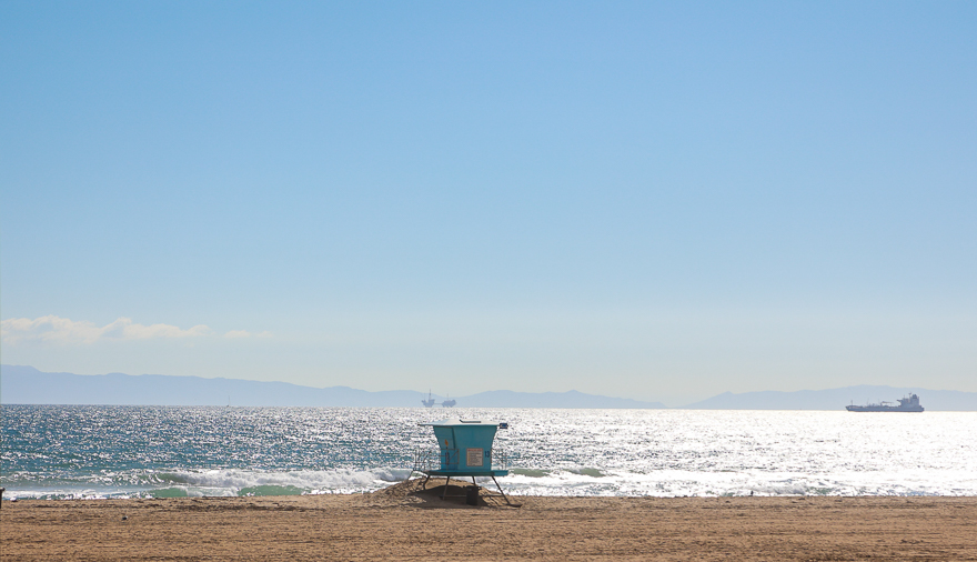 A lifeguard tower in Huntington Beach CA