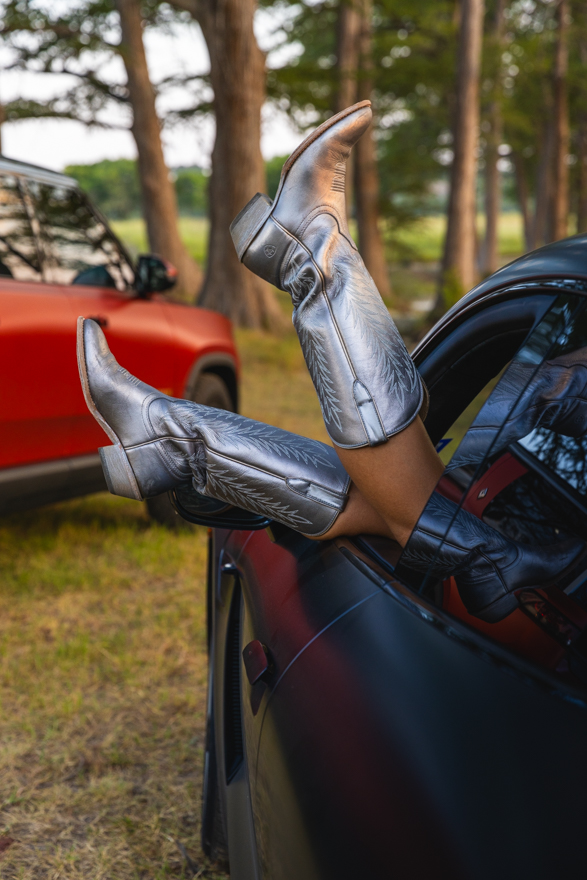 High-performance electric vehicles staged for Turo's eclipse promotional shoot