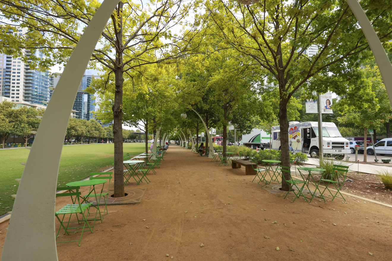 Neighborhood surrounding MAA Meridian
