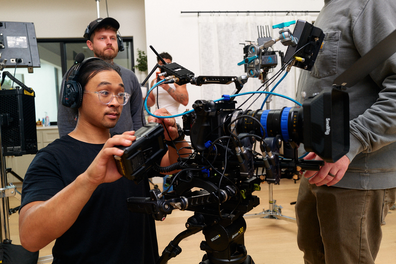 Crew shoot video on Heinz Simply Ketchup video production